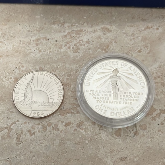 USA Ellis Island 1986 Liberty Half Dollar Silver Dollar W COA 90% SILVER - Picture 10 of 14